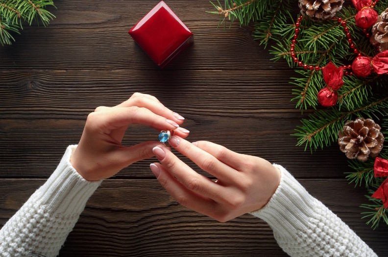 каблучки з сапфіром