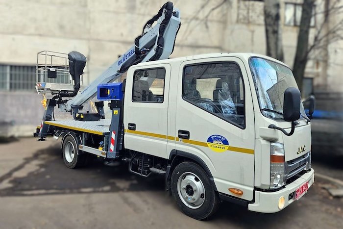 Пікапи та вантажні автомобілі JAC