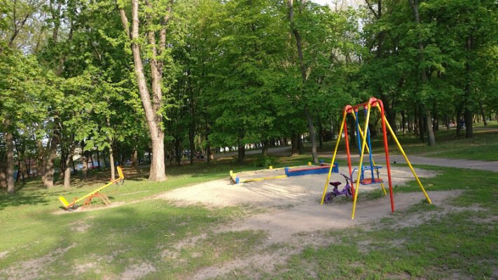 Парк “Карякін Сад” у Харкові: краса і відпочинок Парк “Карякін Сад” у Харкові: краса і відпочинок