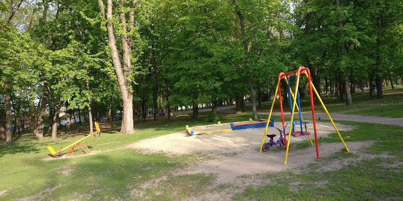 Парк “Карякін Сад” у Харкові: краса і відпочинок