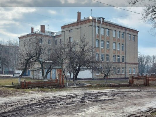 Школа X8Q3+X3: Харківський ліцей №8, Україна