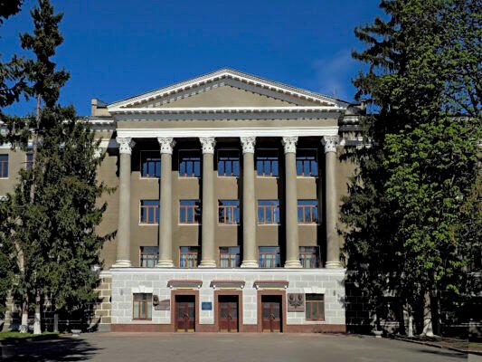 Університет, головний корпус – 27VM+3V Харків, Україна Університет, головний корпус – 27VM+3V Харків, Україна