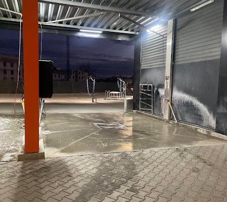 Автомийка Wash and Go в Харкові: самообслуговування 24/7