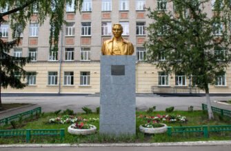 Харківська загальноосвітня школа №100 ім. Макаренка