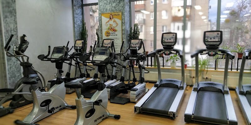 AURA: відвідайте спортзал у Харкові для успіху!