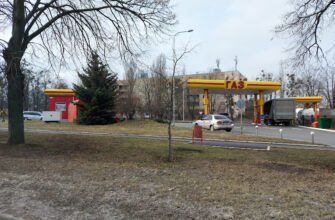 АЗС Rodnik: X8W7+2G Льва Ландау, Харків, Україна