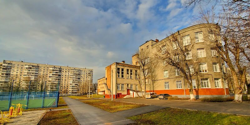 Харківська школа №119 та дитсадок X927+22, Україна