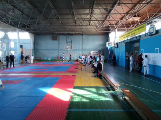 Спортзал у Харкові: Спортивний комплекс ХНЕУ Спортзал у Харкові: Спортивний комплекс ХНЕУ