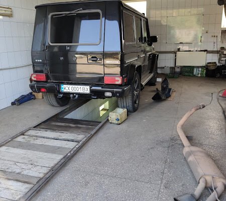 Ремонт і обслуговування авто 25WR+Q2, Харків, Україна
