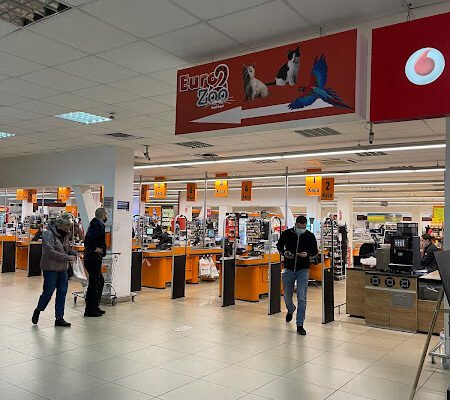 Зоомагазин EuroZoo: X946+M4 Харків, Україна