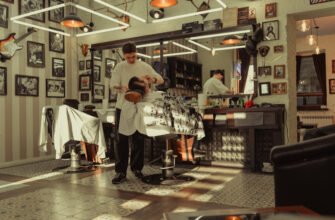Чоловіча перукарня Bench Barbershop у Харкові, Україна