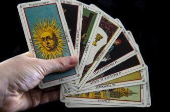 Чи можна гадати собі на картах Таро: розкриваємо всі нюанси і секрети