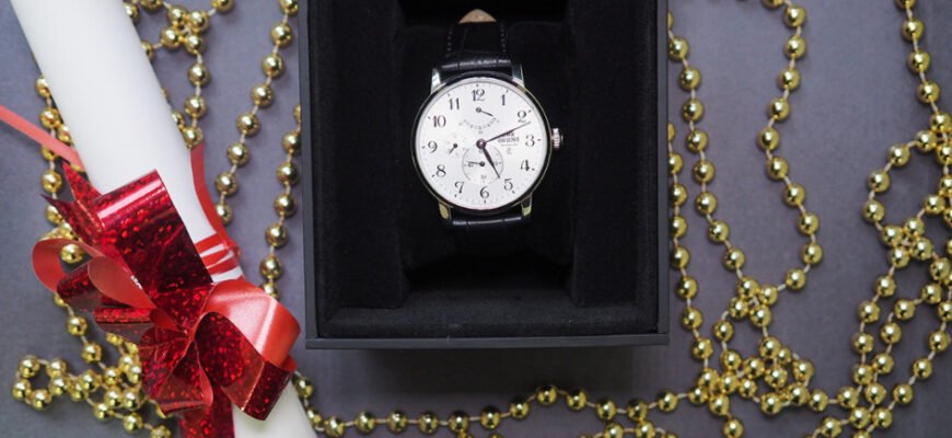 Чи можна дарувати годинник: поради та прикмети для правильного вибору