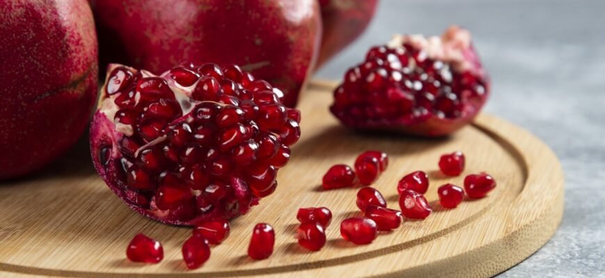 Чи можна їсти гранат на ніч: переваги та застереження для здоров’я Чи можна їсти гранат на ніч: переваги та застереження для здоров’я
