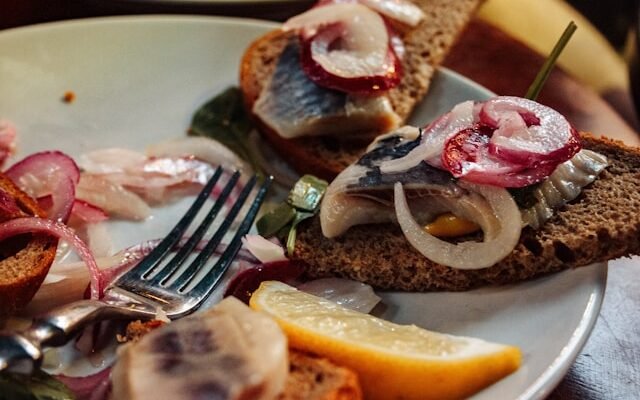 Чи можна їсти оселедець при цукровому діабеті: рекомендації та поради