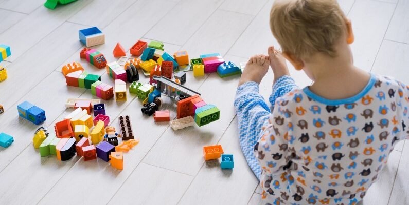 Конструктори для дітей: як іграшки формують мислення, характер і навички майбутнього