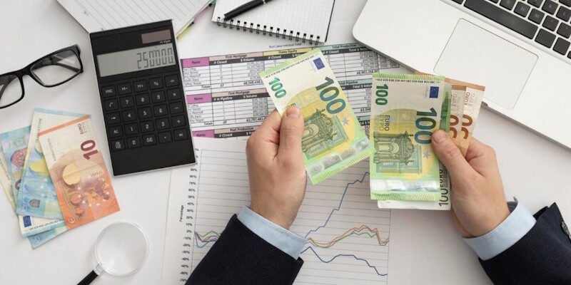 Як вигідно обмінювати валюту в прикордонному місті: фінансові нюанси Ужгорода