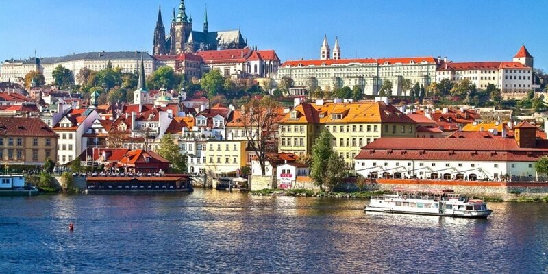 Prague Education Center: профессиональная подготовка для поступления в ВУЗы Чехии