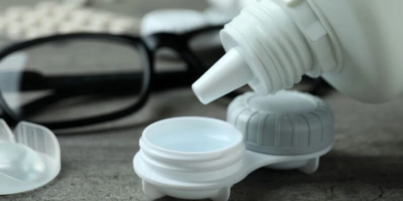 Як правильно вибрати розчин для контактних лінз – правила, нюанси