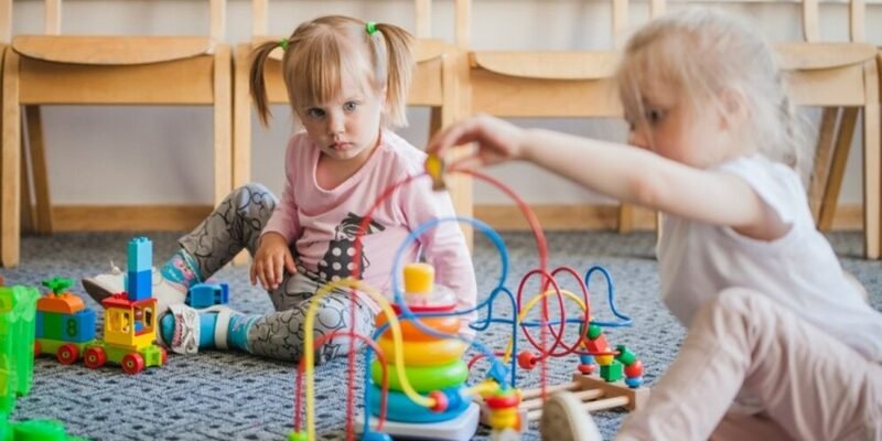 Як обрати приватний дитячий садок у Києві: 5 ключових критеріїв