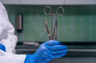 Голкотримач у хірургії: маленький інструмент із великою відповідальністю